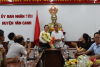 Đồng chí Phan Văn Cường trao Quyết định nghỉ hưu cho Đồng chí Phạm Thanh