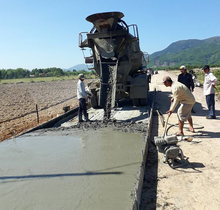 Vân Canh: Đẩy nhanh tiến độ thi công đường phía tây của huyện