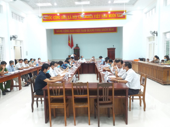 Hình ảnh lãnh đạo Huyện ủy, UBND huyện làm việc tại xã Canh Thuân